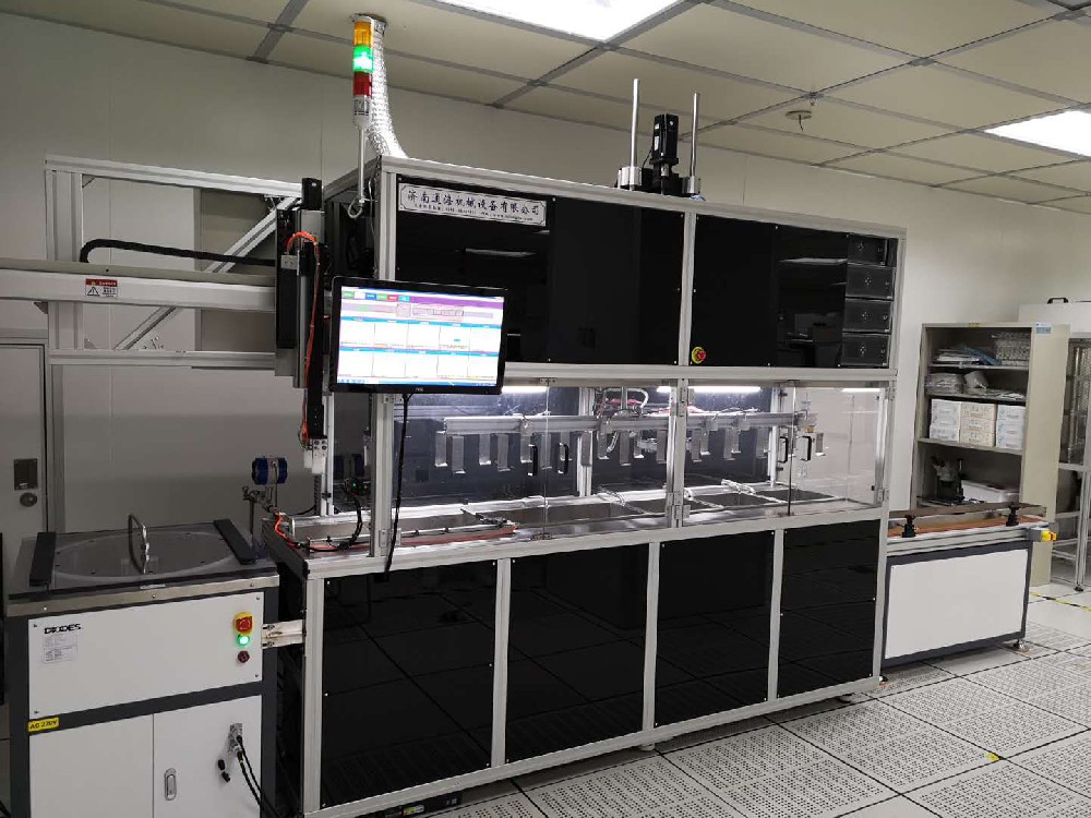 全自動(dòng)超聲波清洗機(jī)使用過(guò)程中有哪些特點(diǎn)？