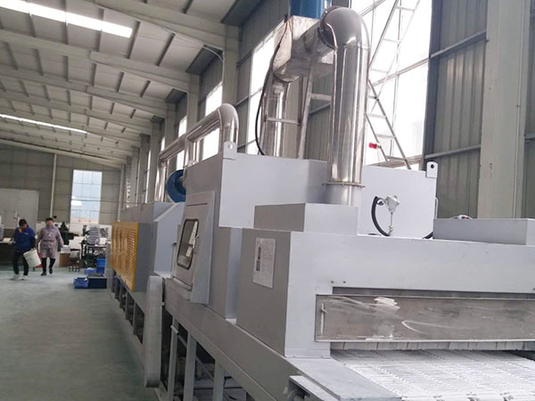 超聲清洗機(jī)廠家分析與超聲波清洗與傳統(tǒng)清洗有什么不同？